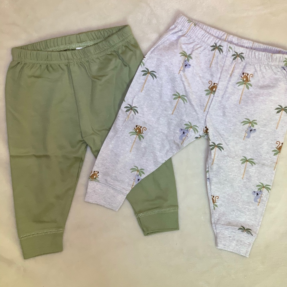 Baby pants set